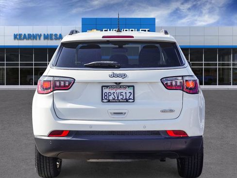 Used 2020 Jeep Compass Latitude w/ Safety & Security Group FWD image 5