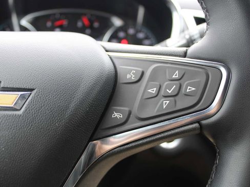 Used 2024 Chevrolet Equinox LT AWD/4WD image 13