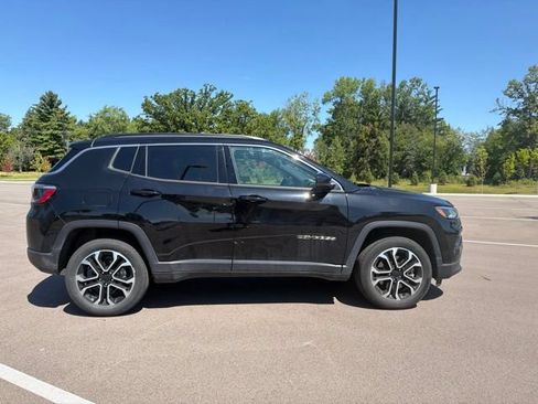Used 2024 Jeep Compass Limited AWD/4WD image 6
