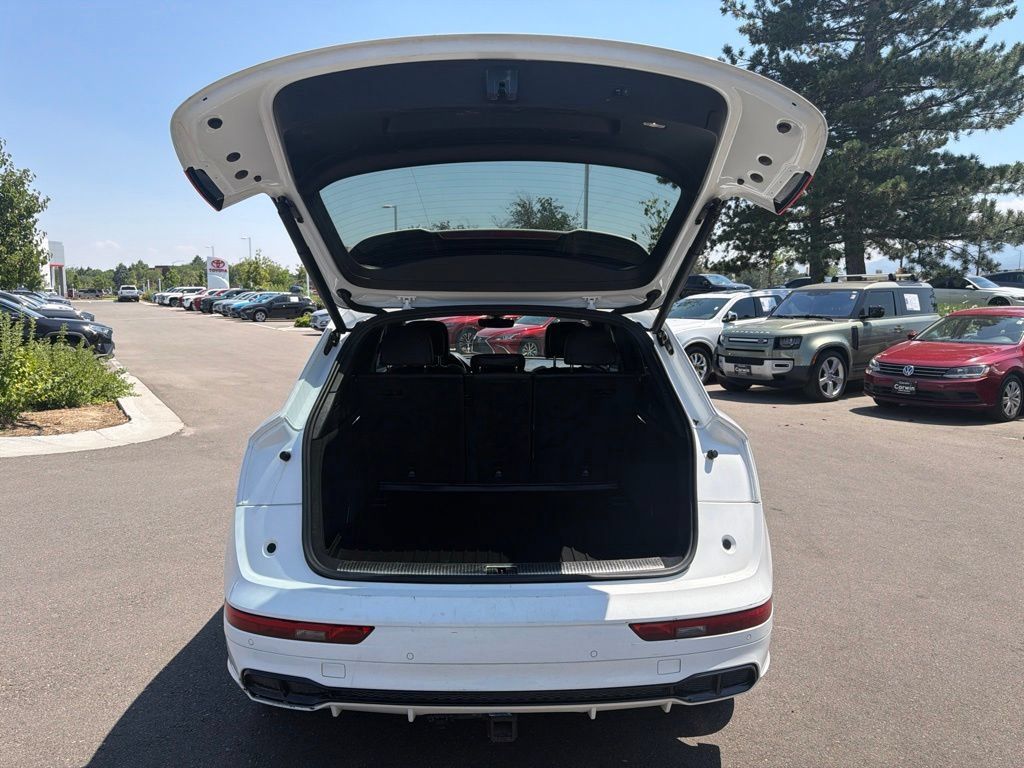 Used 2020 Audi SQ5 Premium Plus AWD/4WD image 16