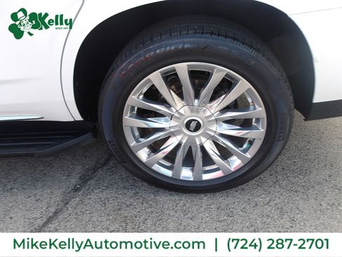 Used 2021 Cadillac Escalade Premium Luxury w/ Driver Assist Tech Package image 29