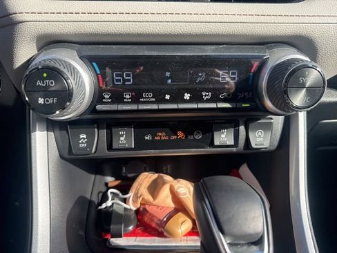 Used 2025 Toyota RAV4 XLE Premium w/ Weather Package image 7