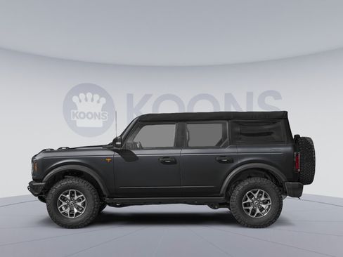 Used 2025 Ford Bronco Badlands AWD/4WD image 4