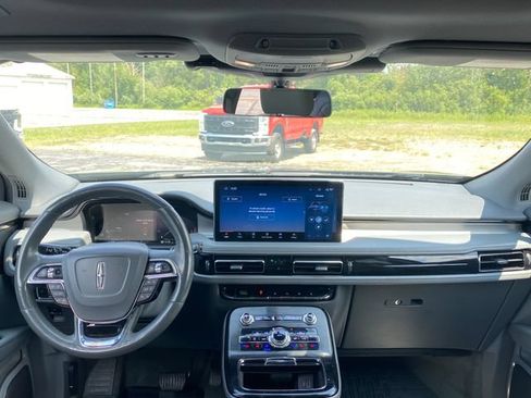 Used 2021 Lincoln Nautilus Reserve w/ Class II Trailer Tow Package AWD/4WD image 21