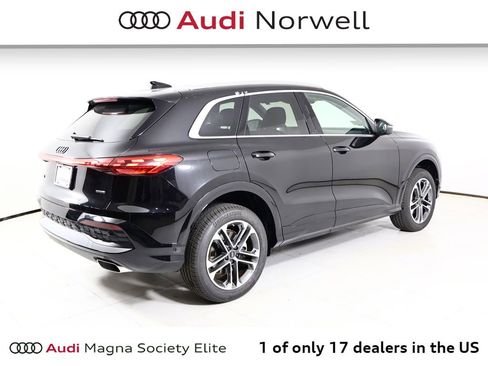 New 2026 Audi Q5 Premium image 17