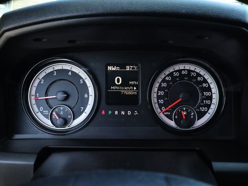 Used 2022 RAM 1500 Classic SLT RWD image 7