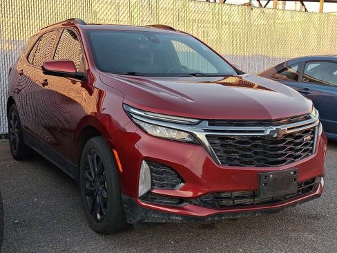 Used 2022 Chevrolet Equinox RS image 2
