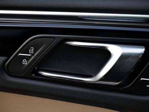 New 2026 Porsche Macan image 20