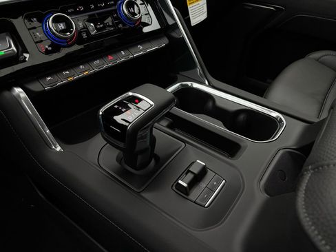 New 2026 GMC Sierra 1500 Denali w/ Denali Reserve Package image 30