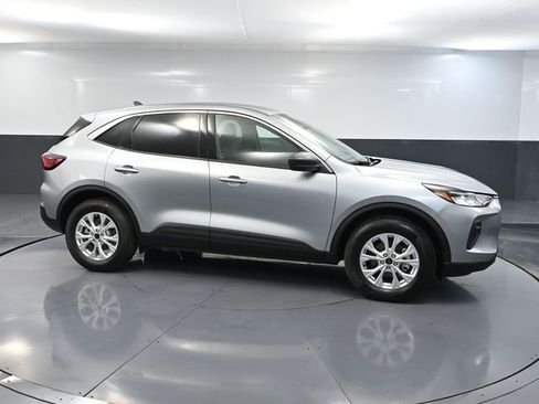 Used 2024 Ford Escape Active image 4