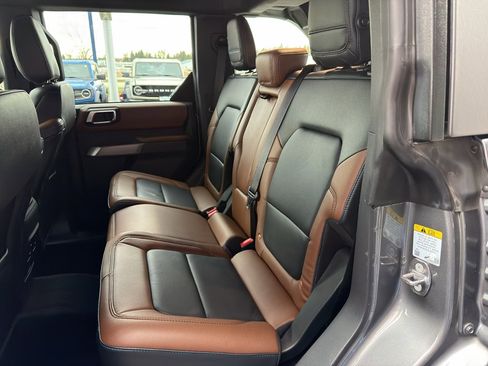 Used 2023 Ford Bronco Outer Banks image 32