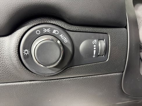Used 2024 Dodge Durango GT AWD/4WD image 28