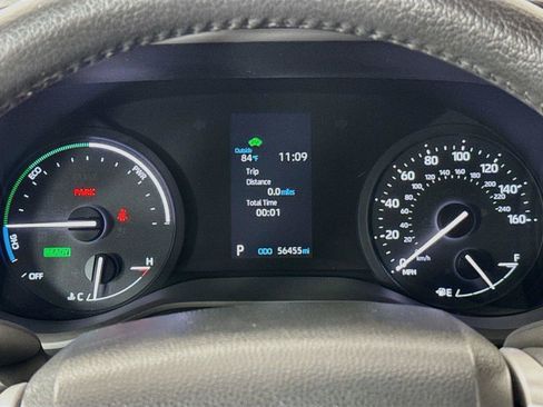 Certified 2024 Toyota Sienna XLE FWD image 20