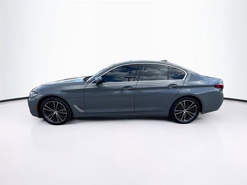 Used 2022 BMW 540i w/ Premium Package image 4