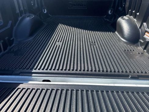 Used 2025 Ford F250 XLT w/ FX4 Off-Road Package image 11