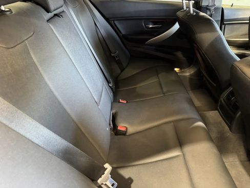 Used 2018 BMW 320i Sedan image 8