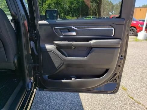 Used 2022 RAM 1500 Big Horn AWD/4WD image 16