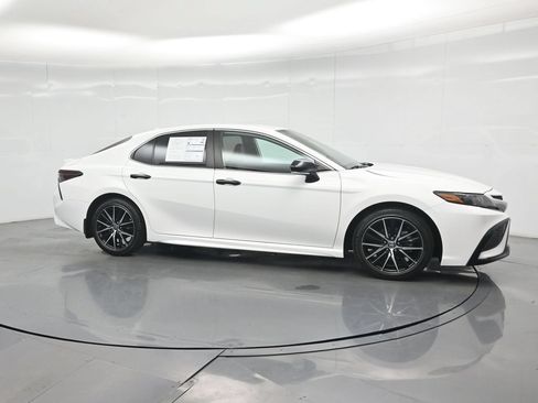Used 2023 Toyota Camry SE FWD image 22