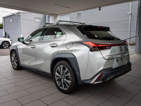 Used 2019 Lexus UX 200 F Sport image 13