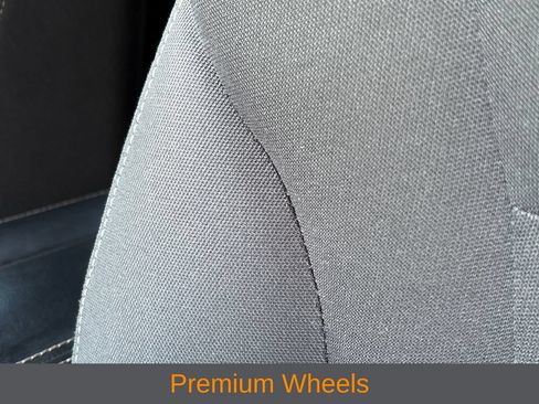Used 2023 Nissan Rogue S AWD/4WD image 10