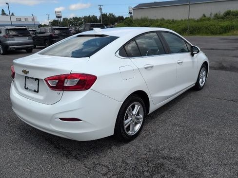 Used 2016 Chevrolet Cruze LT FWD image 5