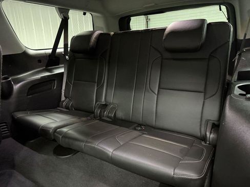 Used 2020 Chevrolet Suburban LT AWD/4WD image 34