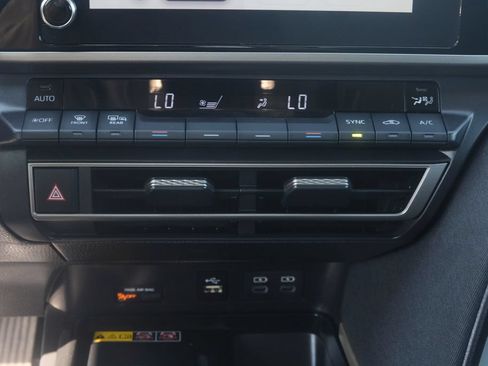 Used 2025 Toyota Camry LE w/ Convenience Package AWD/4WD image 26