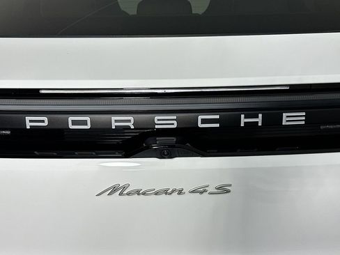 Used 2025 Porsche Macan 4S Electric image 35