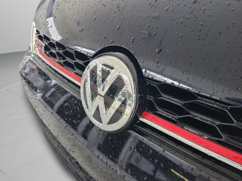 Used 2019 Volkswagen Golf 4-Door FWD image 31