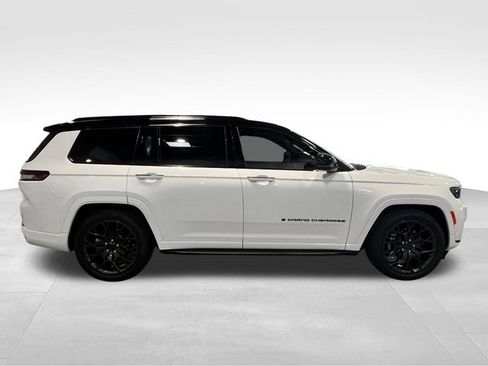 Used 2024 Jeep Grand Cherokee L Summit AWD/4WD image 8