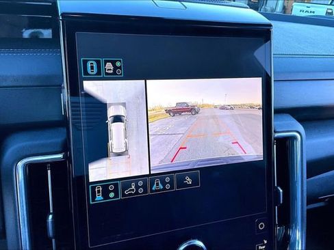 Used 2025 GMC Yukon Denali image 14