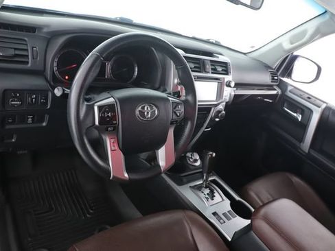 Used 2018 Toyota 4Runner Limited AWD/4WD image 17