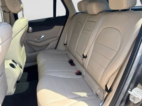 Used 2021 Mercedes-Benz GLC 300 image 14