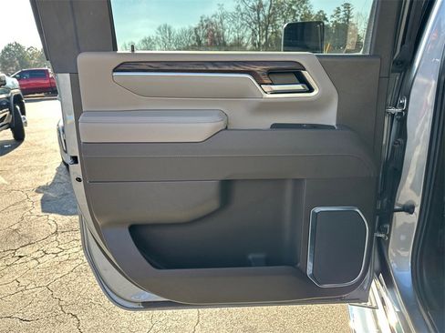 Used 2025 GMC Sierra 2500 SLT w/ SLT Premium Package image 22