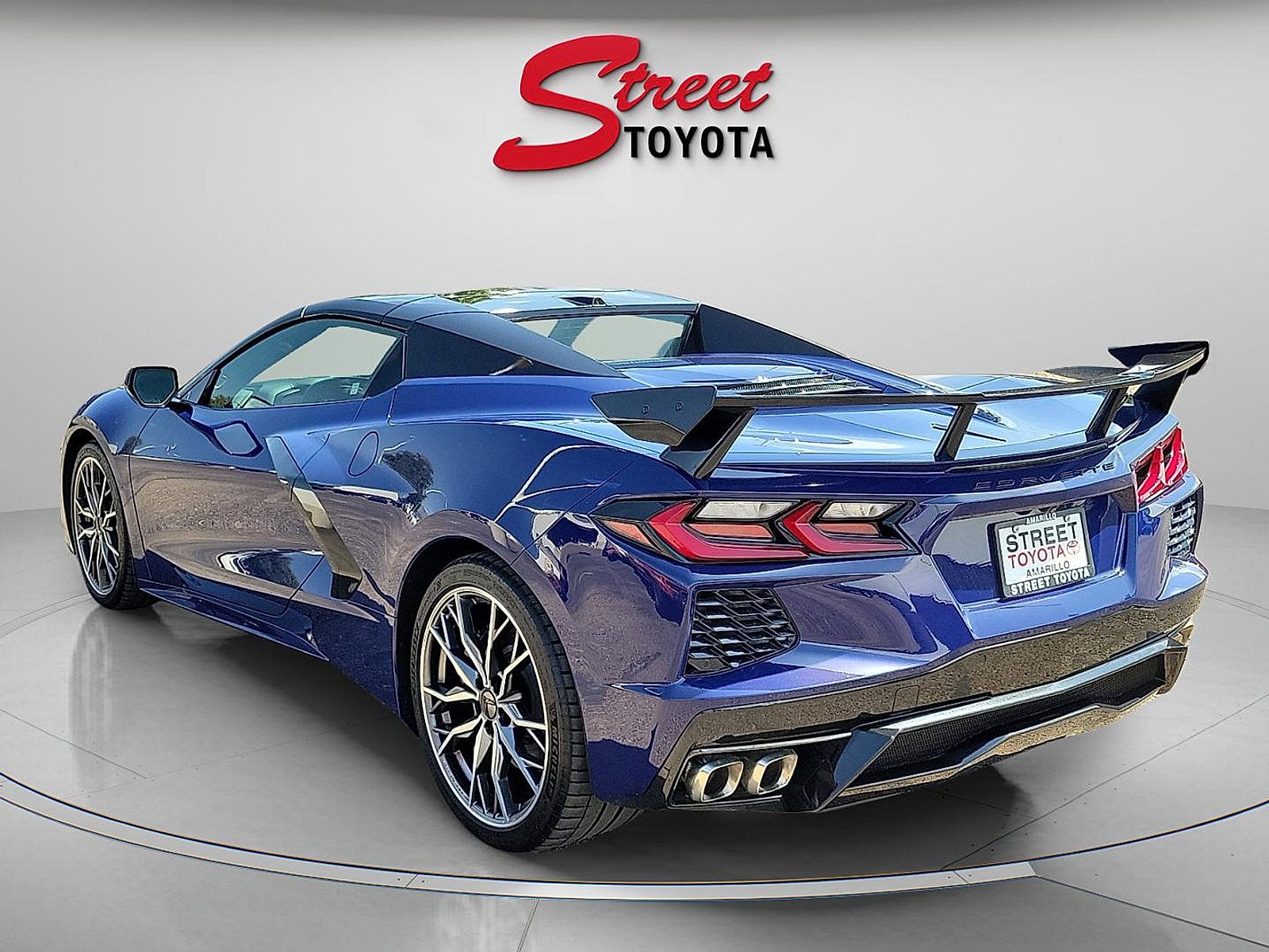 Used 2025 Chevrolet Corvette Stingray Preferred Conv w/ Z51 Performance Package RWD image 2