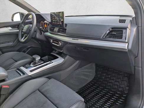 Used 2023 Audi Q5 e Prestige AWD/4WD image 20
