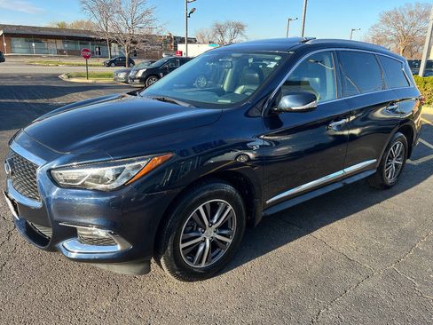 Used 2017 INFINITI QX60 AWD w/ Premium Plus Package image 6