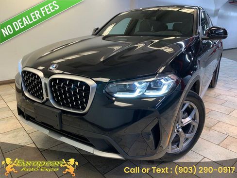 Used 2025 BMW X4 xDrive30i w/ Premium Package AWD/4WD image 1