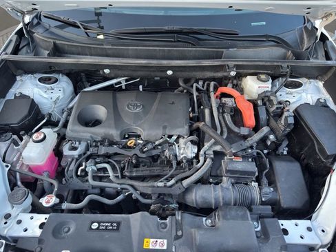 Used 2024 Toyota RAV4 LE image 19