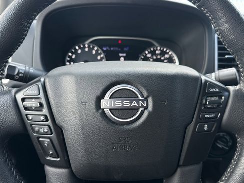 Used 2022 Nissan Frontier SV image 28