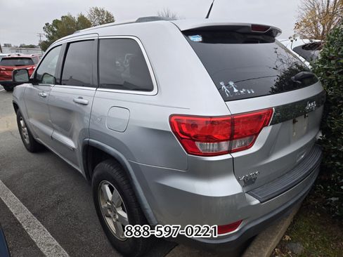 Used 2012 Jeep Grand Cherokee Laredo w/ Laredo E Group image 5