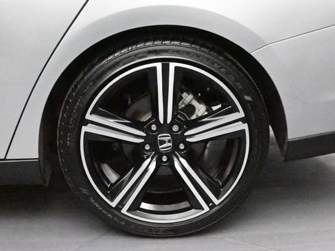 Used 2024 Honda Accord Sport image 14
