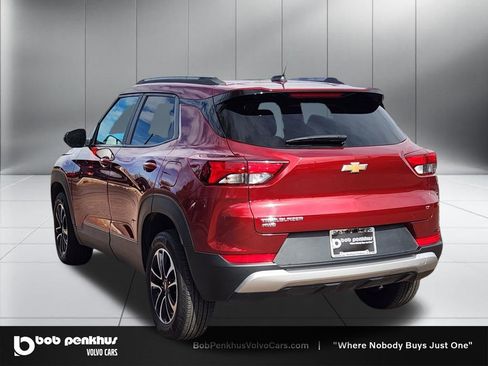 Used 2025 Chevrolet TrailBlazer LT AWD/4WD image 27