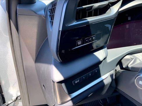 New 2026 Lexus RZ 450e AWD image 20