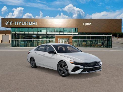 New 2026 Hyundai Elantra Sport image 2