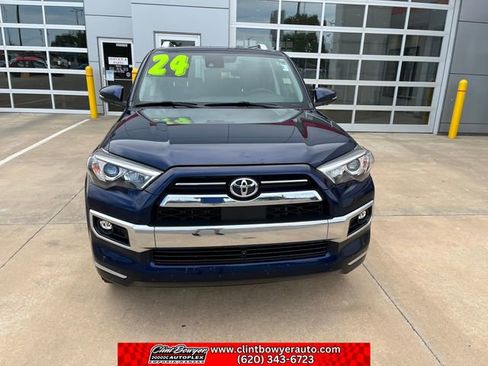 Used 2024 Toyota 4Runner Limited AWD/4WD image 9