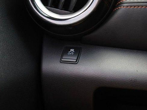 Used 2018 Nissan Kicks SR FWD image 18