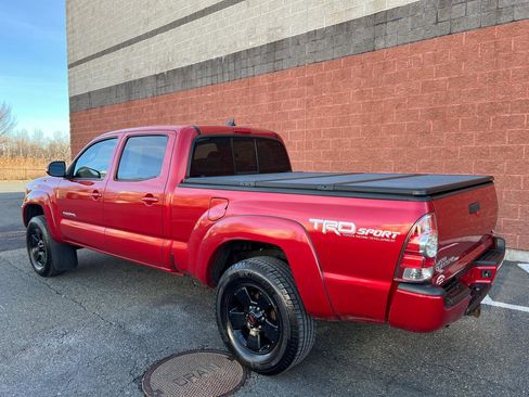 Used 2015 Toyota Tacoma 4x4 Double Cab w/ TRD Sport Package image 5