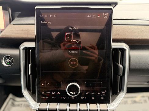 Used 2025 GMC Acadia Denali image 26