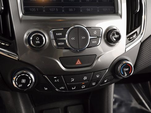 Used 2016 Chevrolet Cruze LT w/ Sun And Sound Package image 20